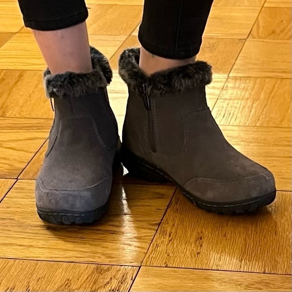Khombu Suede Faux Fur Ankle Boots Size 9 - Picture 4 of 13
